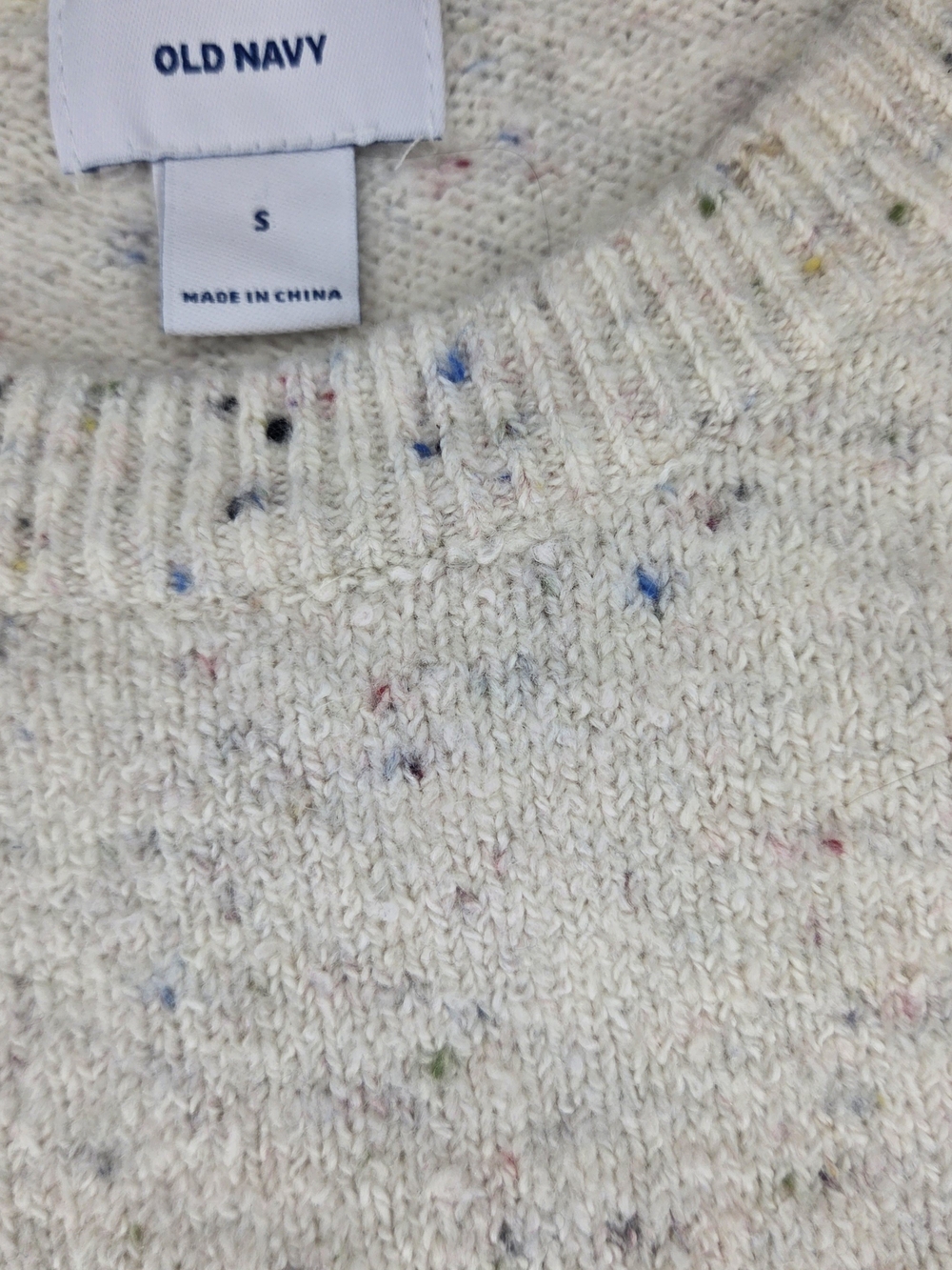 Women's Old Navy Cozy Cream Speckled Crewneck Sweater Size Small - Picture 6 of 7